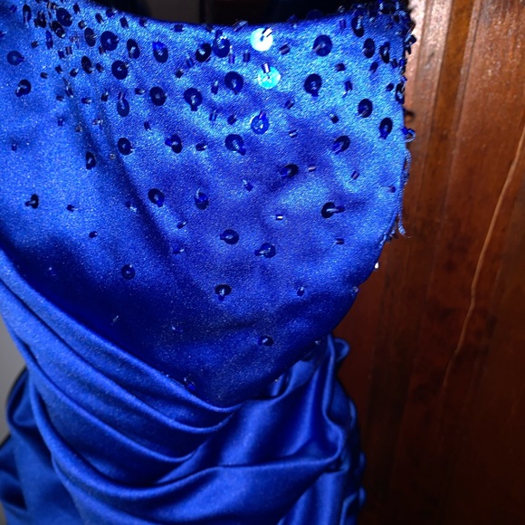 Navy blue size 6 prom dress - Picture 4 of 5